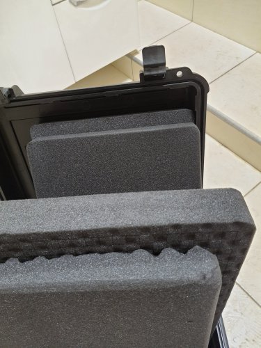 Кейс чемодан корпус влагозащищенный ударопрочный внутренний размер 320×420×150 мм