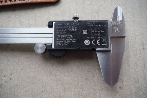 Цифровий штангенциркуль Mitutoyo 500-196-30 (0-150 мм, 0.01 мм)