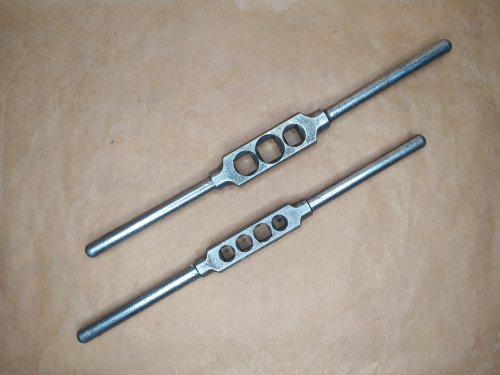 Два воротка для метчиков  инструмент для нарезания резьбы