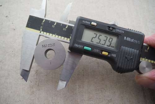 Цифровий штангенциркуль Mitutoyo 500-196 (0-150 мм, 0.01 мм)
