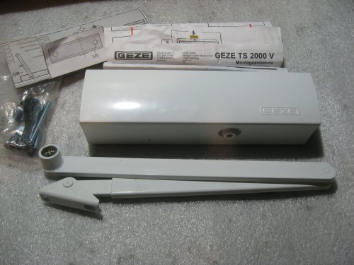 Дверной доводчик GEZE TS 2000 V BC, белый, новый