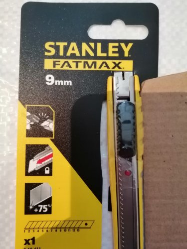 Ніж Stanley FatMax 9 мм.   Нож Stanley FatMax 9 мм