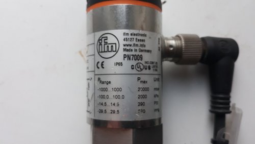Електронний датчик тиску IFM PN7009