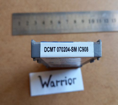 Пластина. Вставка DCMT 070204-SM IC908
