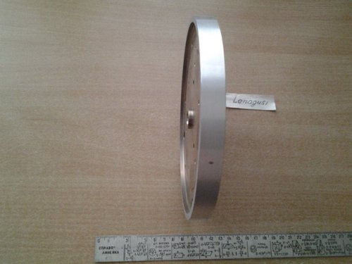 Проставки пакетних магнітних дисків накопичувача ЭВМ серії СМ (80-і роки СРСР)