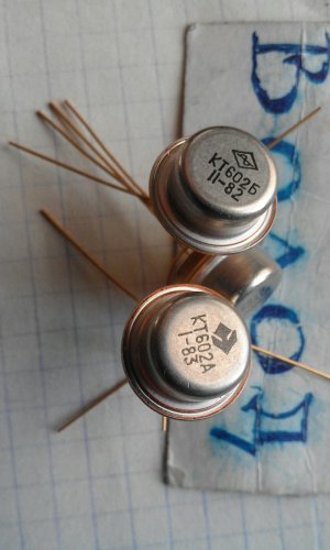 Транзистор КТ602Б.