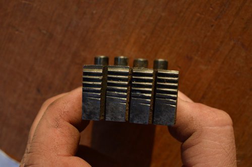 Комплект плашек для клуппу Труб 1"-1 1/4"(4шт)