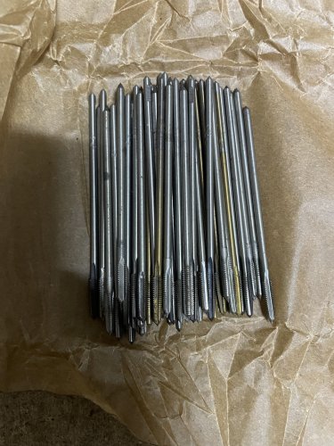 Мітчик гайковий прямий М4х0.7
