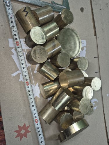 Набір бронзових заготовок.