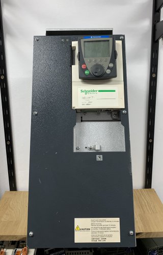 Перетворювач частоти Altivar 71 ATV71HD30N4 30кВт