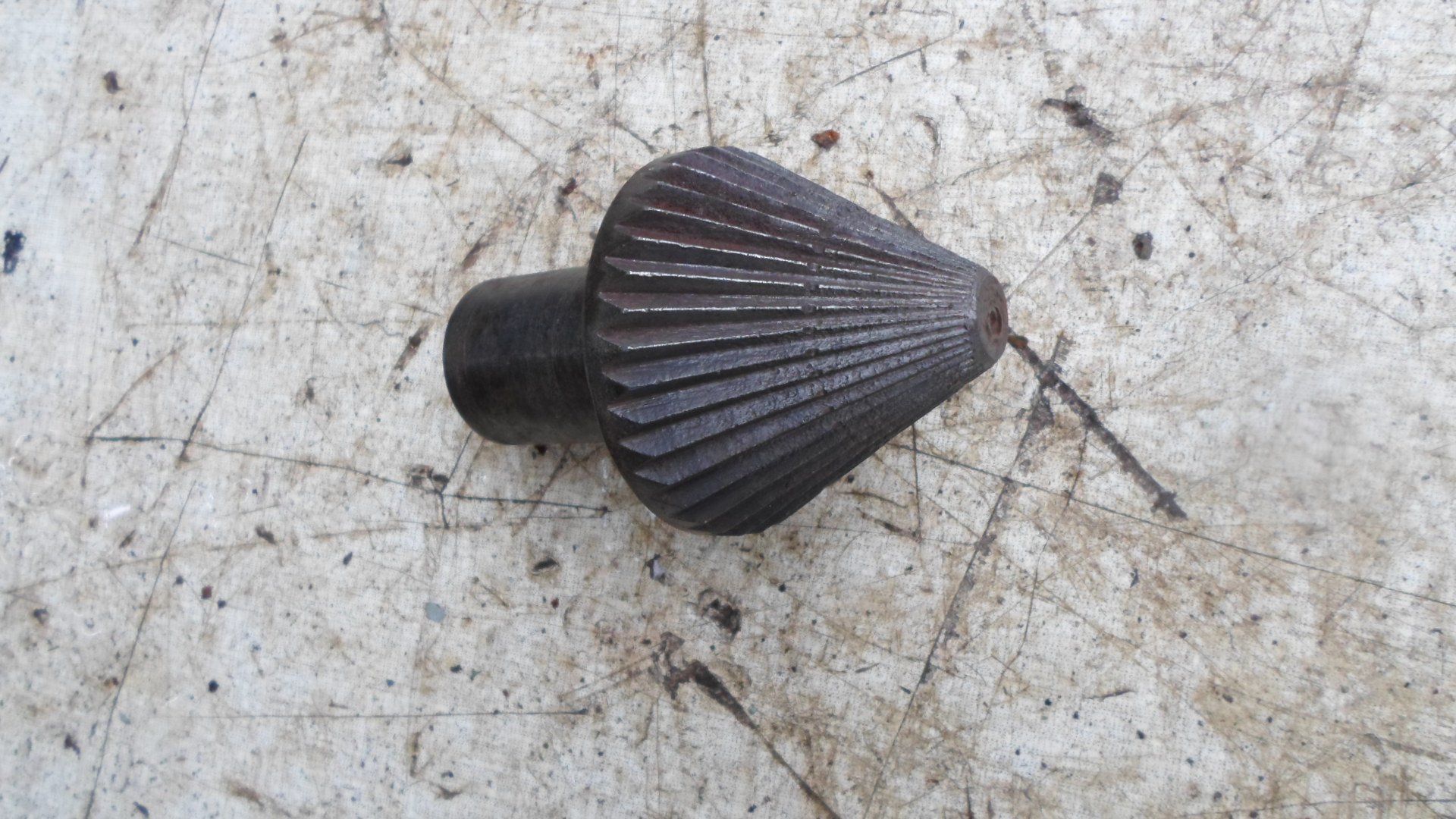 Вращающийся центр для токарного станка 16а20ф3. Центр вращающийся мк2. Рифленый передний центр. Рифленый центр. Рифленый центр.